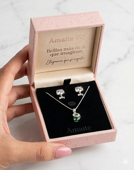 Set Plata 925 Perrito con Piedra Verde